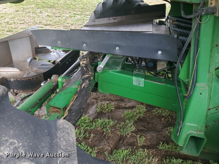 image for item IL9029 1992 John Deere 9600  RWA combine