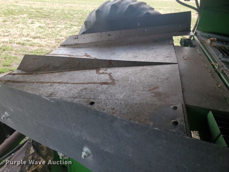 image for item IL9029 1992 John Deere 9600  RWA combine