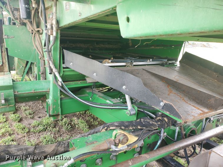 image for item IL9029 1992 John Deere 9600  RWA combine