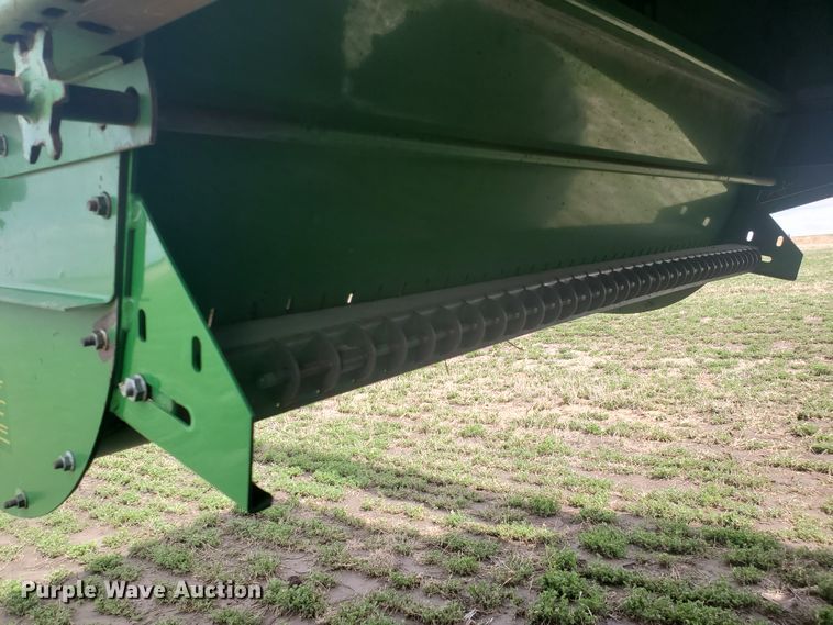 image for item IL9029 1992 John Deere 9600  RWA combine