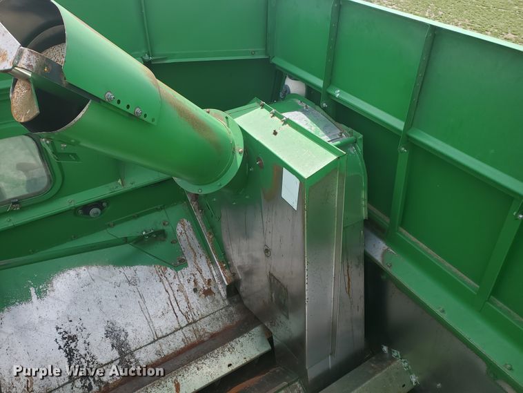 image for item IL9029 1992 John Deere 9600  RWA combine