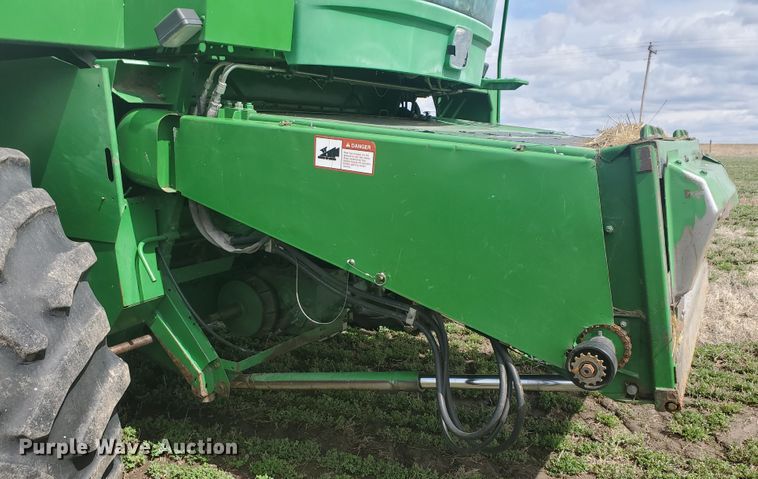 image for item IL9029 1992 John Deere 9600  RWA combine