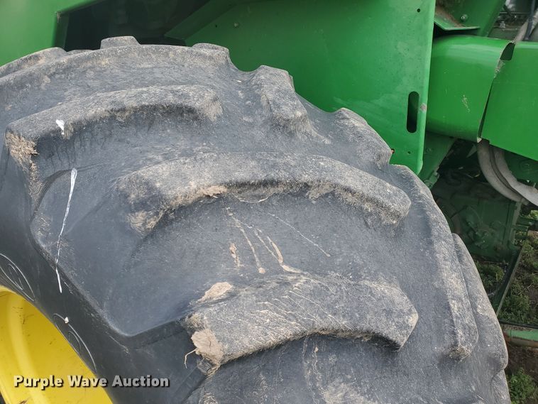 image for item IL9029 1992 John Deere 9600  RWA combine