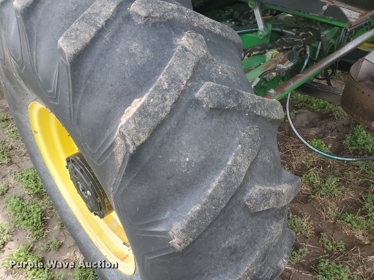 image for item IL9029 1992 John Deere 9600  RWA combine