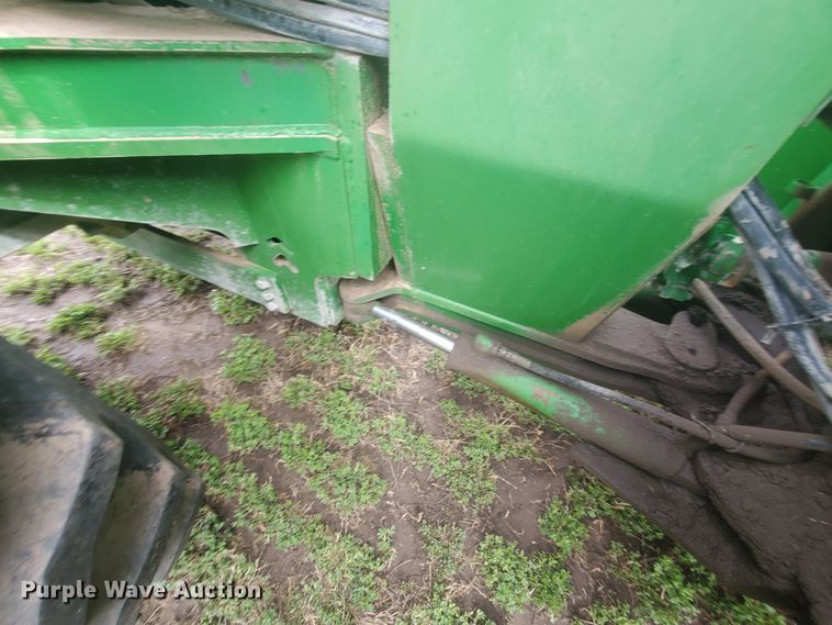 image for item IL9032 1990 John Deere 8560  4WD tractor