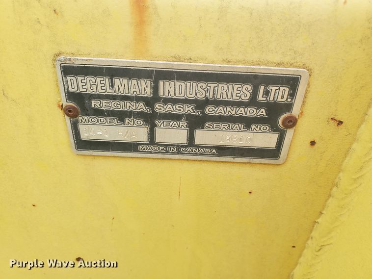 image for item IL9032 1990 John Deere 8560  4WD tractor