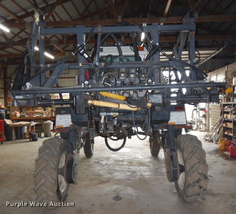 image for item IP9102 1996 SpraCoupe Melroe 3430  sprayer