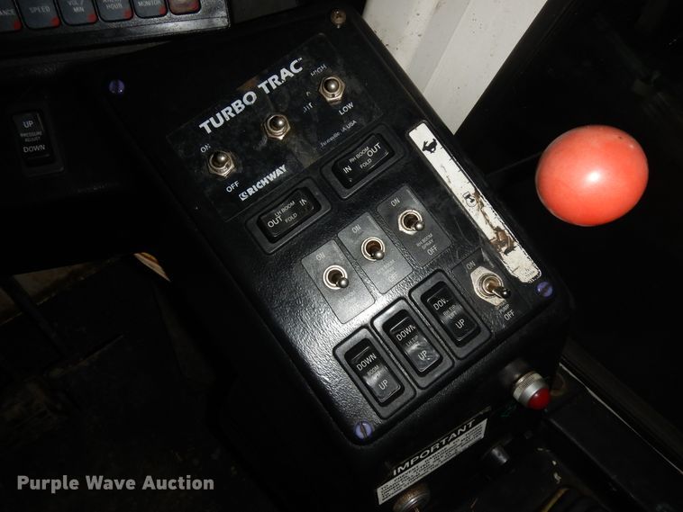 image for item IP9102 1996 SpraCoupe Melroe 3430  sprayer