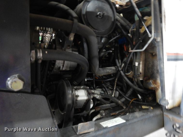 image for item IP9102 1996 SpraCoupe Melroe 3430  sprayer