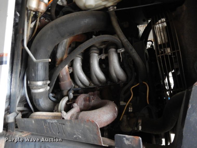 image for item IP9102 1996 SpraCoupe Melroe 3430  sprayer