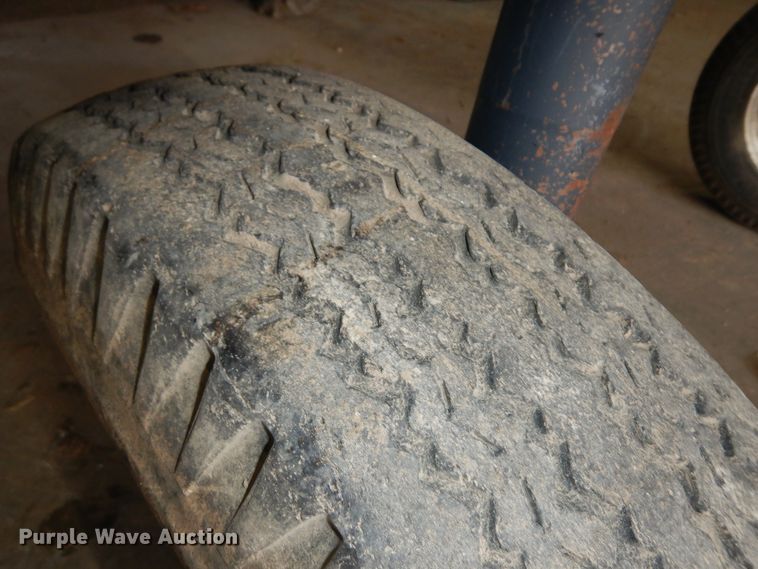 image for item IP9102 1996 SpraCoupe Melroe 3430  sprayer