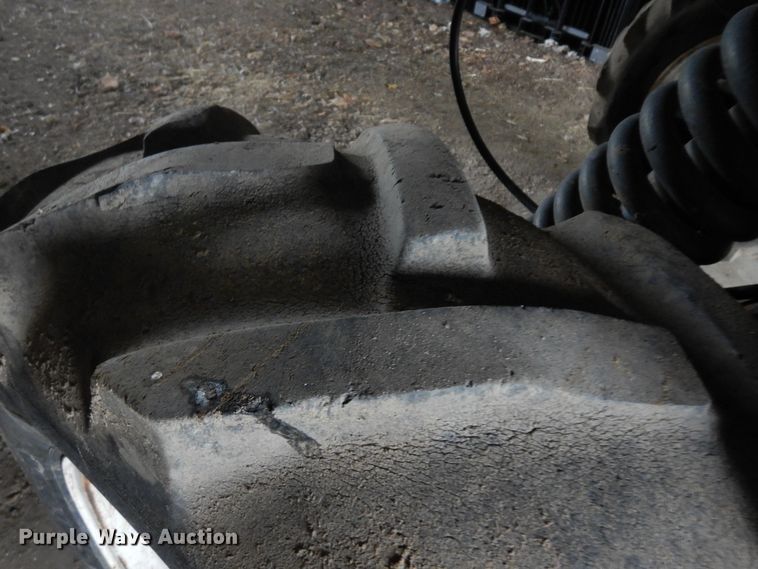 image for item IP9102 1996 SpraCoupe Melroe 3430  sprayer