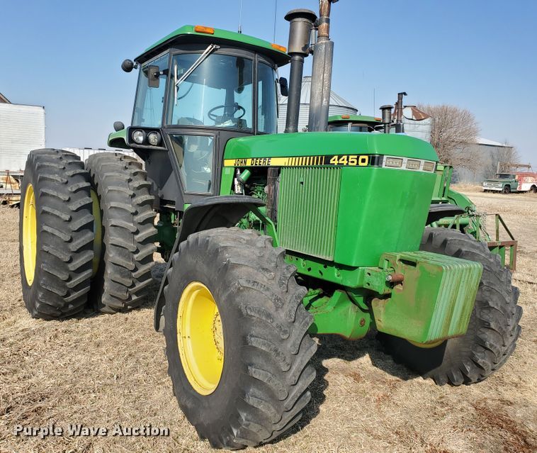 image for item IW9996 1988 John Deere 4450  MFWD tractor