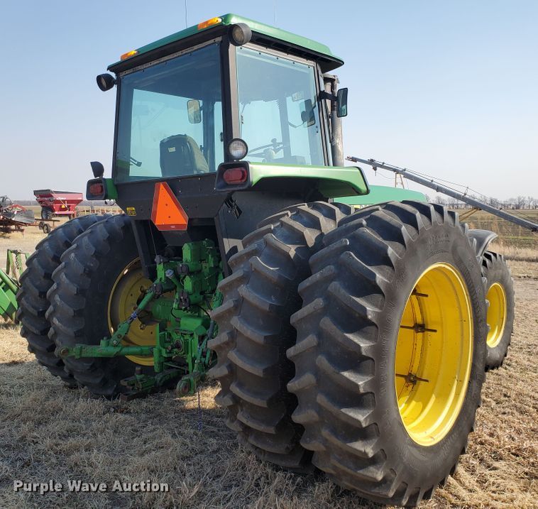 image for item IW9996 1988 John Deere 4450  MFWD tractor