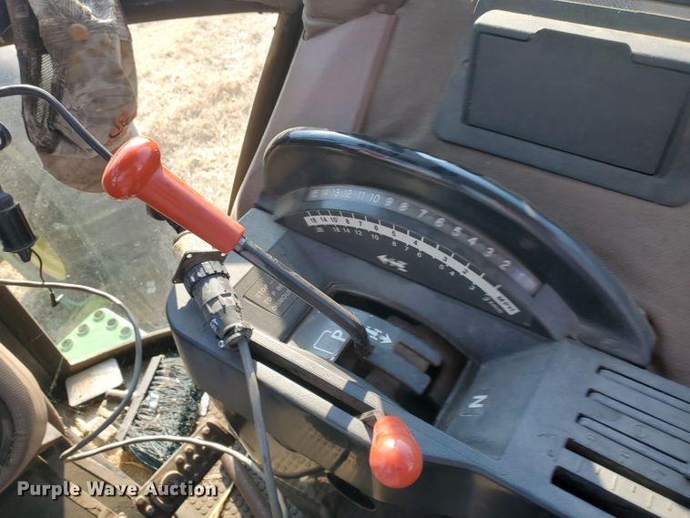 image for item IW9996 1988 John Deere 4450  MFWD tractor