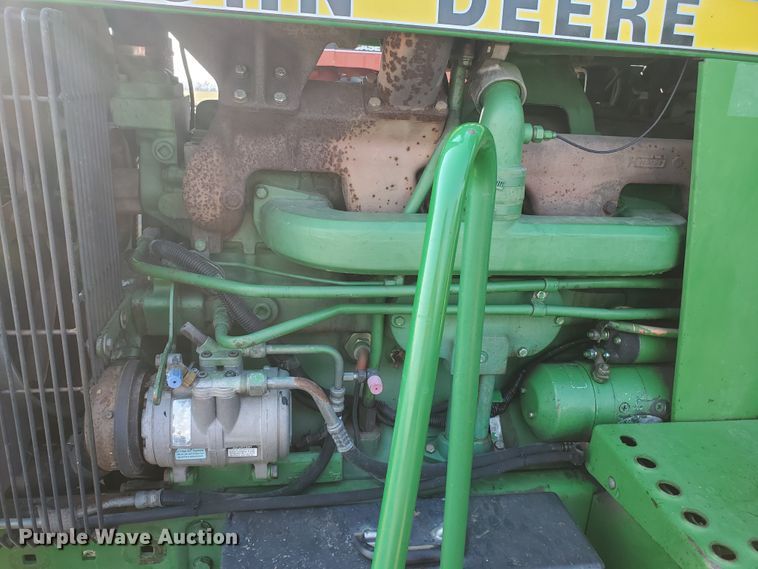 image for item IW9996 1988 John Deere 4450  MFWD tractor