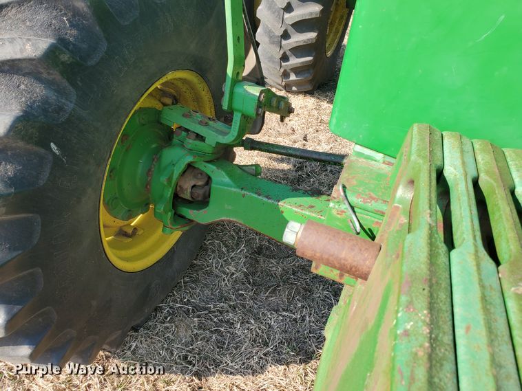 image for item IW9996 1988 John Deere 4450  MFWD tractor
