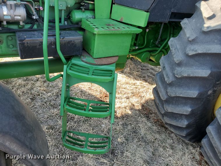 image for item IW9996 1988 John Deere 4450  MFWD tractor