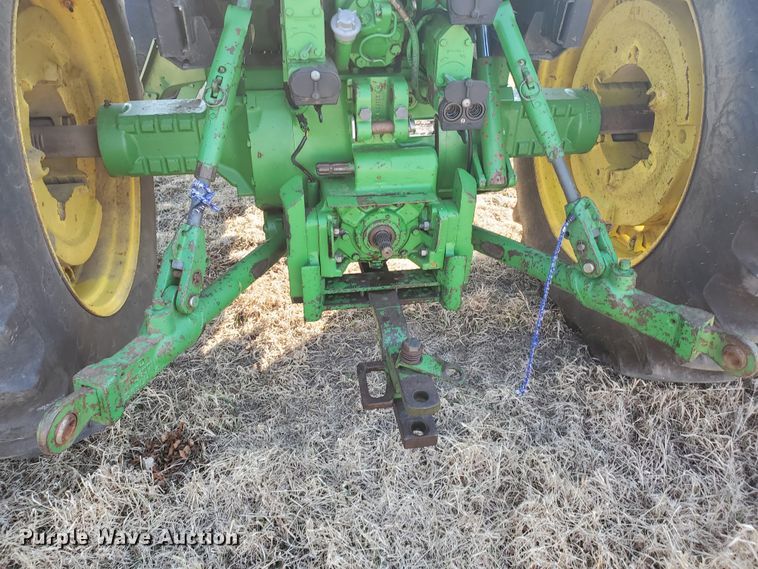 image for item IW9996 1988 John Deere 4450  MFWD tractor