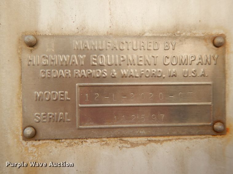 image for item IX9308 2000 International 8100  applicator