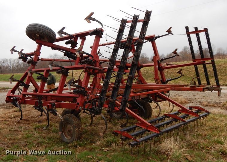 image for item IX9406 Case IH 4806  Vibrashank field cultivator