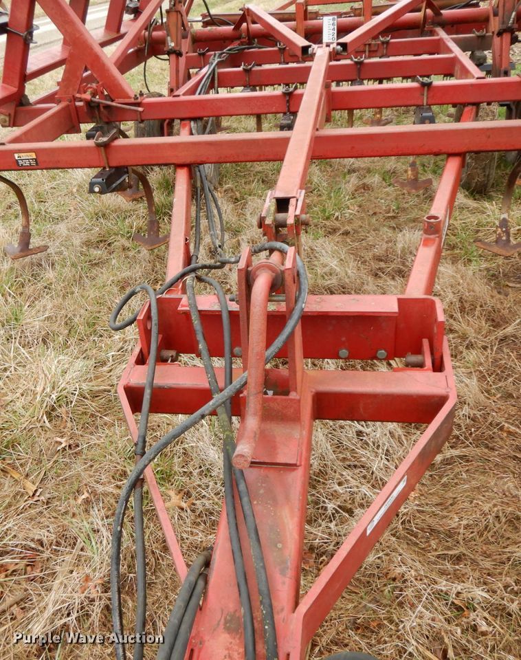 image for item IX9406 Case IH 4806  Vibrashank field cultivator