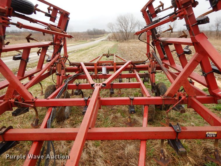 image for item IX9406 Case IH 4806  Vibrashank field cultivator