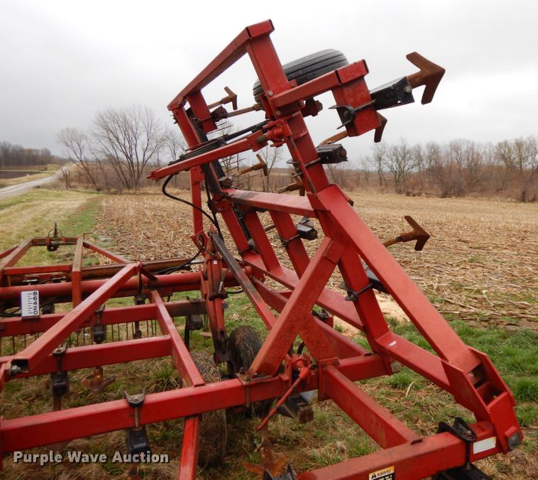 image for item IX9406 Case IH 4806  Vibrashank field cultivator