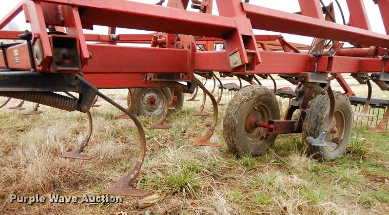 image for item IX9406 Case IH 4806  Vibrashank field cultivator