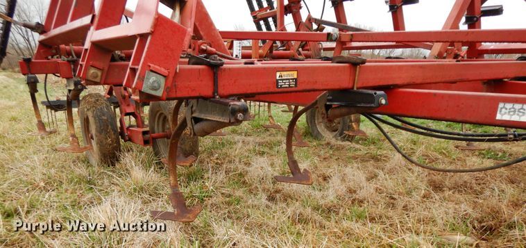 image for item IX9406 Case IH 4806  Vibrashank field cultivator