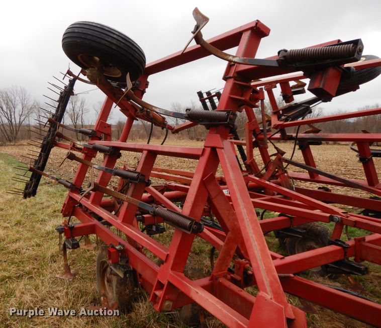 image for item IX9406 Case IH 4806  Vibrashank field cultivator