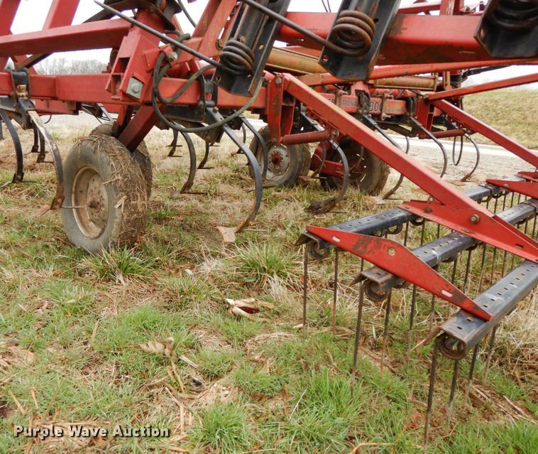 image for item IX9406 Case IH 4806  Vibrashank field cultivator