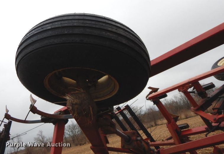 image for item IX9406 Case IH 4806  Vibrashank field cultivator