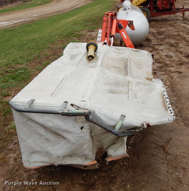 image for item IX9413 Kuhn GMD700-GIIHD  disc mower