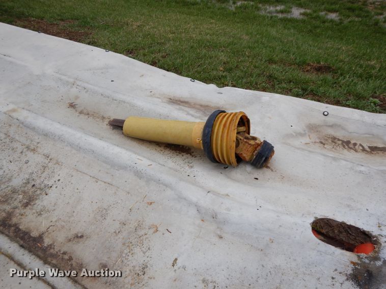 image for item IX9413 Kuhn GMD700-GIIHD  disc mower