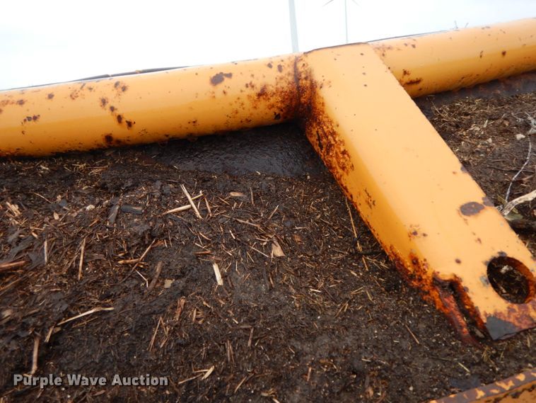 image for item IX9417 Kuhn Knight 5143  feed mixer