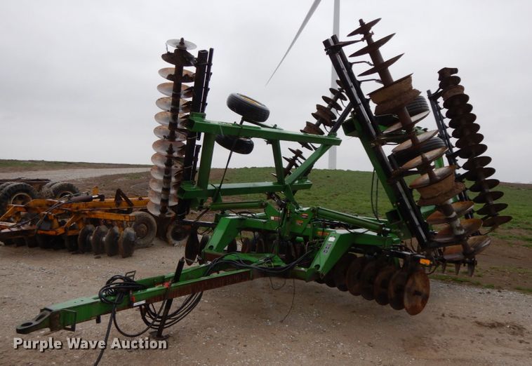 image for item IX9418 John Deere 630  disk