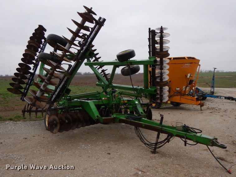 image for item IX9418 John Deere 630  disk