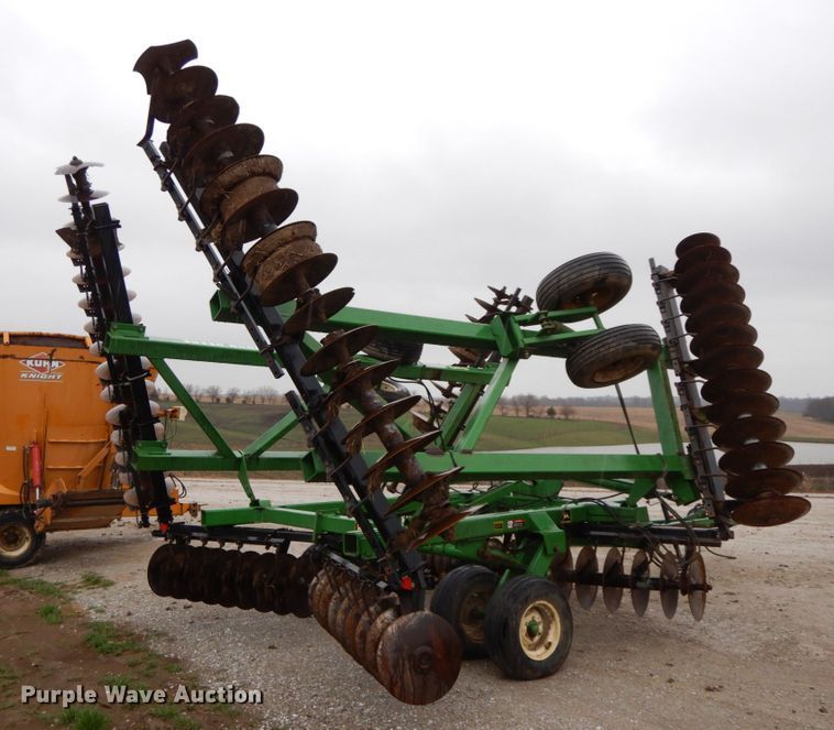 image for item IX9418 John Deere 630  disk