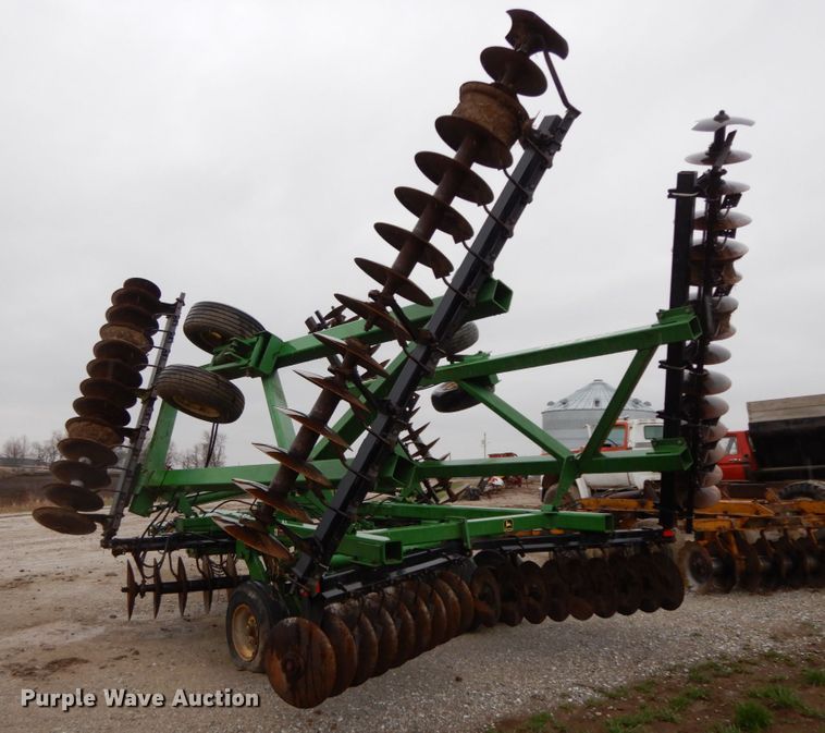 image for item IX9418 John Deere 630  disk