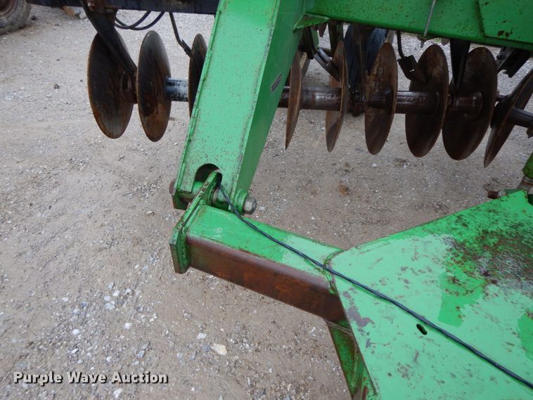 image for item IX9418 John Deere 630  disk