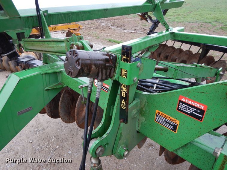 image for item IX9418 John Deere 630  disk