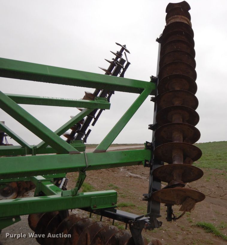 image for item IX9418 John Deere 630  disk