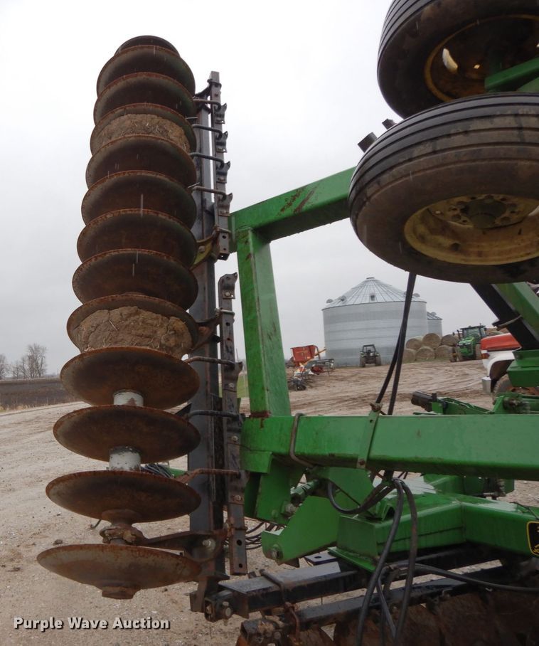 image for item IX9418 John Deere 630  disk