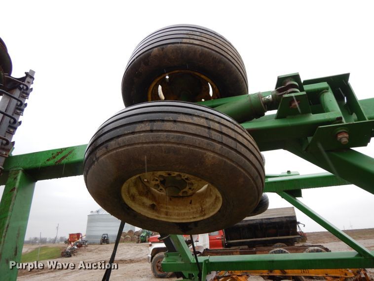 image for item IX9418 John Deere 630  disk