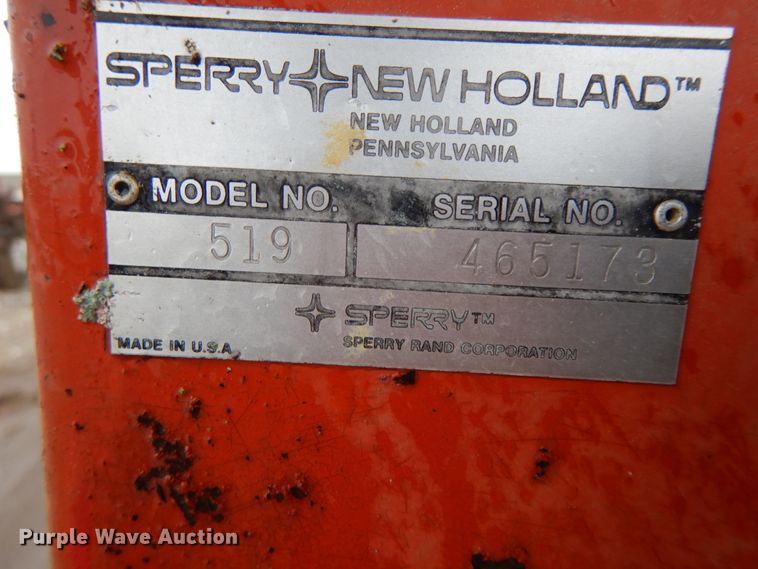 image for item IX9421 New Holland 519  manure spreader