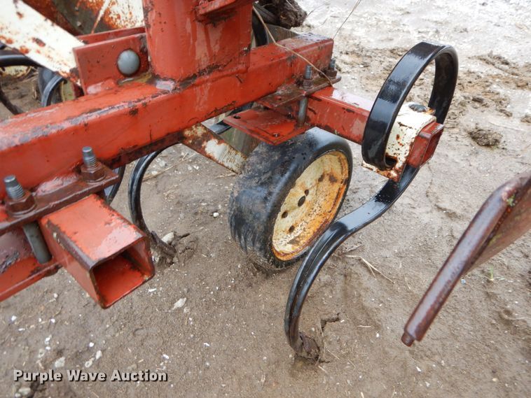 image for item IX9422 Row crop cultivator