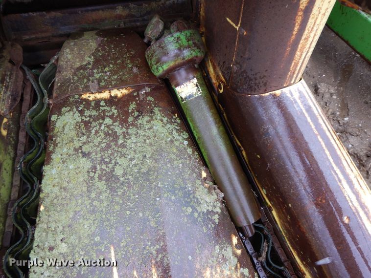 image for item IX9423 John Deere 3800  forage harvester