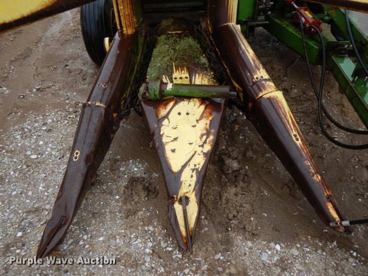 image for item IX9423 John Deere 3800  forage harvester