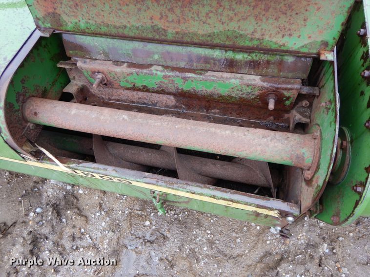 image for item IX9423 John Deere 3800  forage harvester